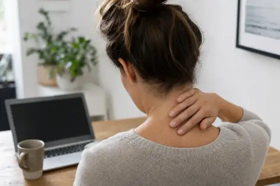 Cervicobrachialgia, quanto dura davvero e quando farsi vedere?